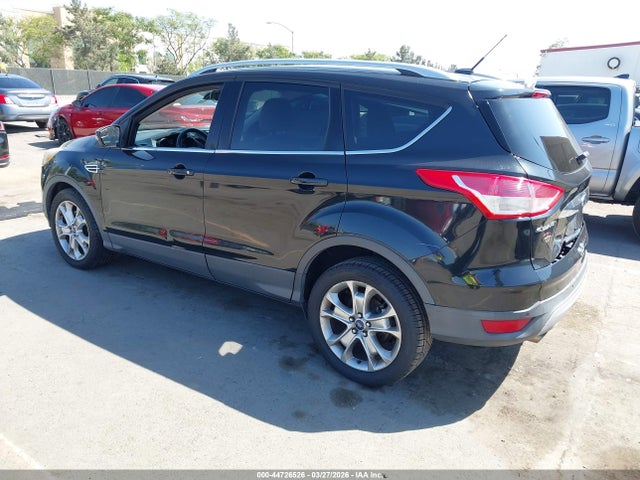 1FMCU0J98EUB08120 Ford Escape Titanium