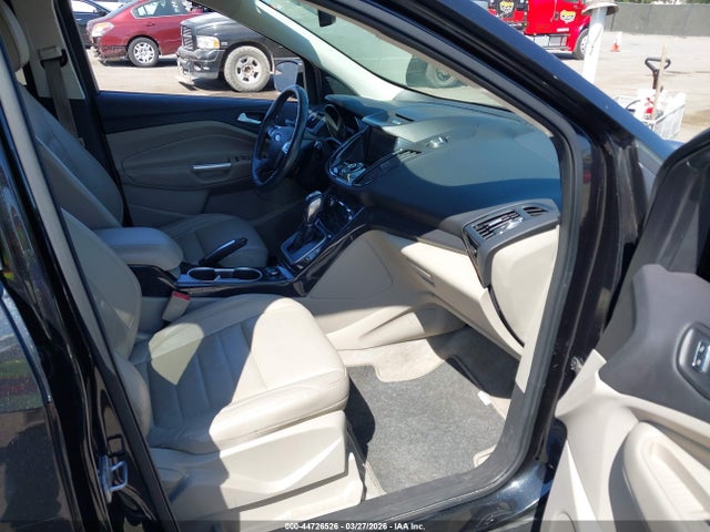 1FMCU0J98EUB08120 Ford Escape Titanium