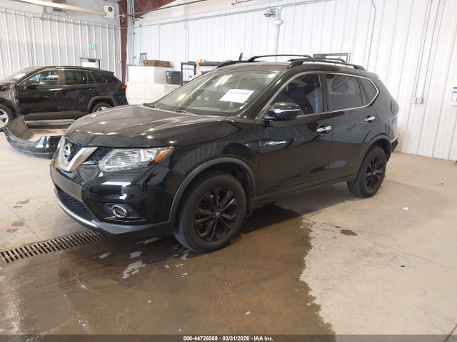 44726569 :رقم المزاد ، KNMAT2MV5FP554261 vin ، 2015 Nissan Rogue Sv مزاد بيع