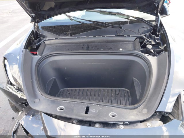 2024 Tesla Model Y Long Range Single Motor Rear-wheel Drive/rwd მანქანა იყიდება აუქციონზე, vin: 7SAYGDED6RF023575, აუქციონის ნომერი: 44726576