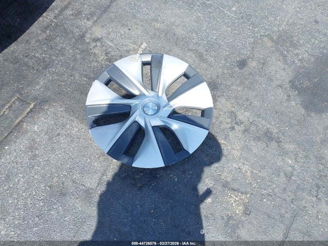 2024 Tesla Model Y Long Range Single Motor Rear-wheel Drive/rwd მანქანა იყიდება აუქციონზე, vin: 7SAYGDED6RF023575, აუქციონის ნომერი: 44726576
