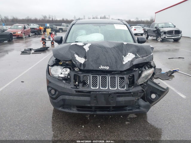 44726580 :رقم المزاد ، 1C4NJDEB1GD757559 vin ، 2016 Jeep Compass Latitude مزاد بيع