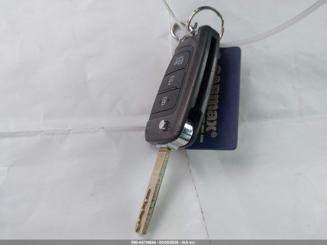 5NMS23ADXLH227125 Hyundai Santa Fe Se