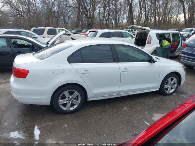 2014 Volkswagen Jetta 2.0l Tdi მანქანა იყიდება აუქციონზე, vin: 3VWLL7AJ7EM279162, აუქციონის ნომერი: 44726695