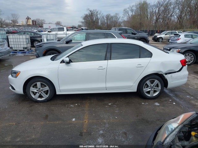 2014 Volkswagen Jetta 2.0l Tdi მანქანა იყიდება აუქციონზე, vin: 3VWLL7AJ7EM279162, აუქციონის ნომერი: 44726695