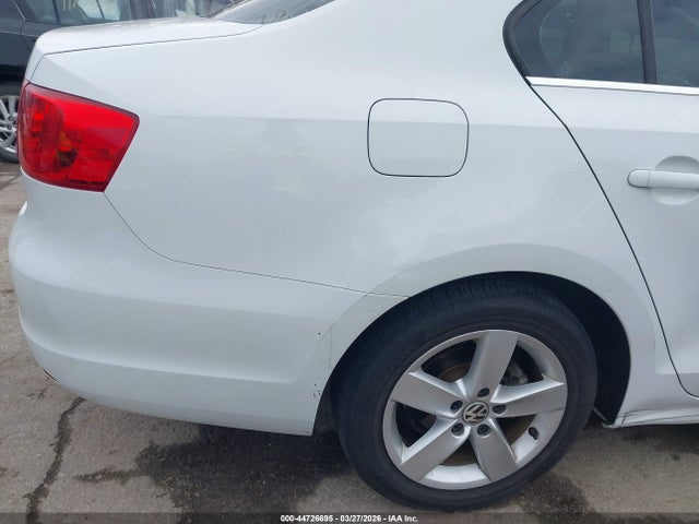 2014 Volkswagen Jetta 2.0l Tdi მანქანა იყიდება აუქციონზე, vin: 3VWLL7AJ7EM279162, აუქციონის ნომერი: 44726695