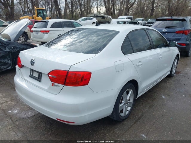 2014 Volkswagen Jetta 2.0l Tdi მანქანა იყიდება აუქციონზე, vin: 3VWLL7AJ7EM279162, აუქციონის ნომერი: 44726695
