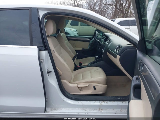 2014 Volkswagen Jetta 2.0l Tdi მანქანა იყიდება აუქციონზე, vin: 3VWLL7AJ7EM279162, აუქციონის ნომერი: 44726695
