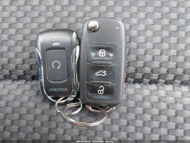 Продажа на аукционе авто 2013 Volkswagen Passat S, vin: 1VWAP7A33DC127523, номер лота: 44726733
