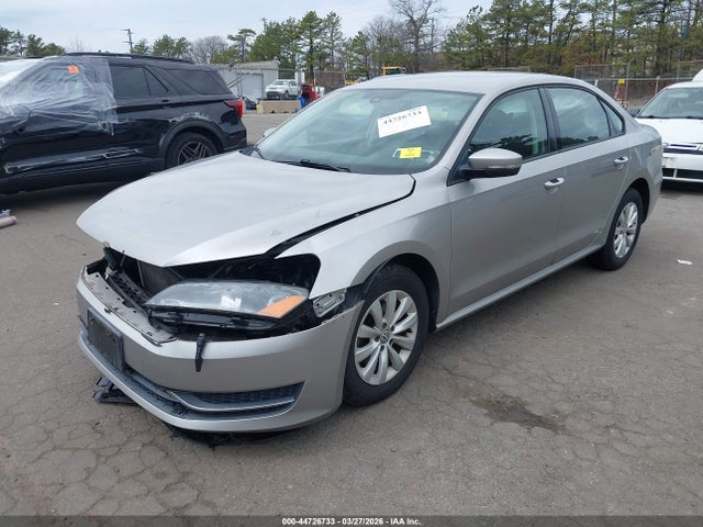 Продажа на аукционе авто 2013 Volkswagen Passat S, vin: 1VWAP7A33DC127523, номер лота: 44726733