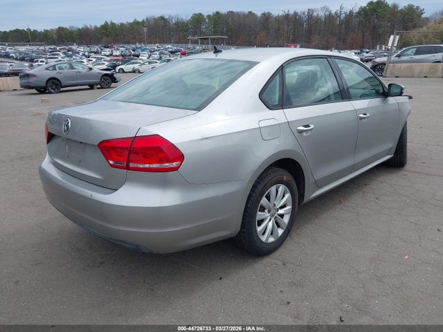 Продажа на аукционе авто 2013 Volkswagen Passat S, vin: 1VWAP7A33DC127523, номер лота: 44726733