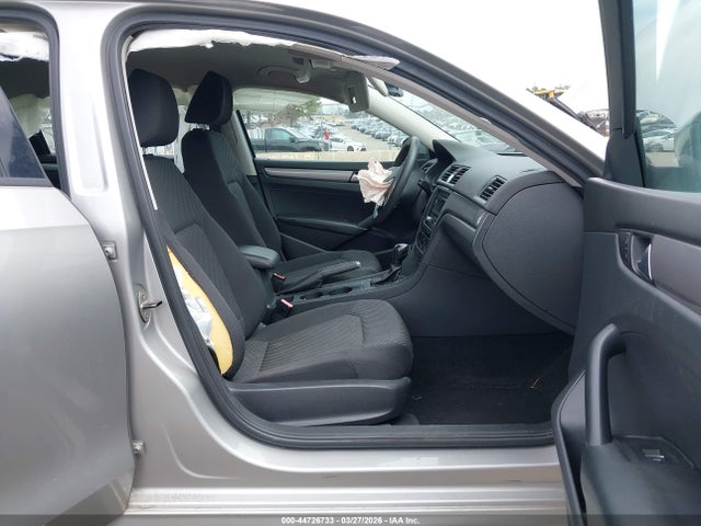 Продажа на аукционе авто 2013 Volkswagen Passat S, vin: 1VWAP7A33DC127523, номер лота: 44726733