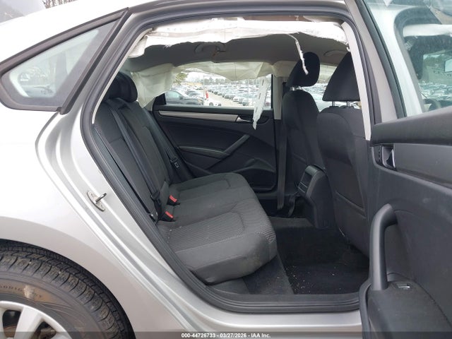 Продажа на аукционе авто 2013 Volkswagen Passat S, vin: 1VWAP7A33DC127523, номер лота: 44726733
