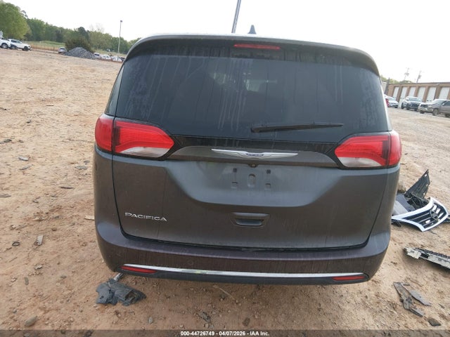 2019 Chrysler Pacifica Touring Plus მანქანა იყიდება აუქციონზე, vin: 2C4RC1FG2KR652099, აუქციონის ნომერი: 44726749