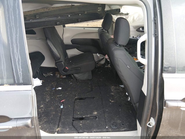 2019 Chrysler Pacifica Touring Plus მანქანა იყიდება აუქციონზე, vin: 2C4RC1FG2KR652099, აუქციონის ნომერი: 44726749