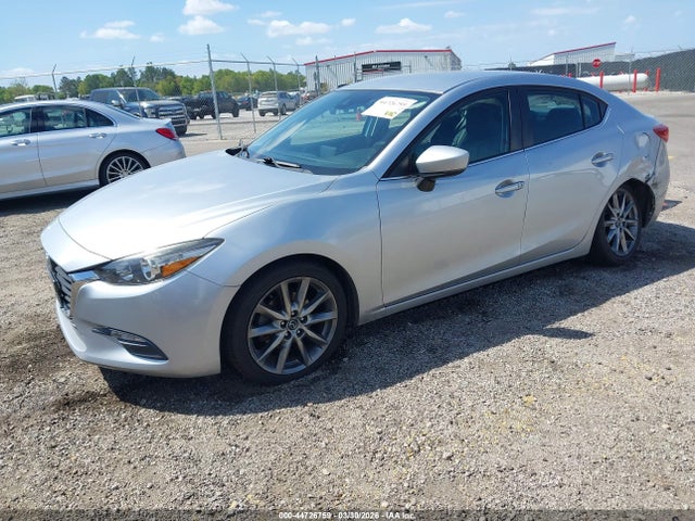 2018 Mazda Mazda3 Touring მანქანა იყიდება აუქციონზე, vin: 3MZBN1V30JM206823, აუქციონის ნომერი: 44726759