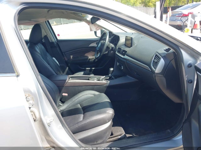 2018 Mazda Mazda3 Touring მანქანა იყიდება აუქციონზე, vin: 3MZBN1V30JM206823, აუქციონის ნომერი: 44726759