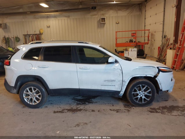 2015 Jeep Cherokee Latitude მანქანა იყიდება აუქციონზე, vin: 1C4PJMCS4FW653789, აუქციონის ნომერი: 44726763