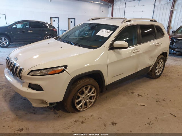 2015 Jeep Cherokee Latitude მანქანა იყიდება აუქციონზე, vin: 1C4PJMCS4FW653789, აუქციონის ნომერი: 44726763