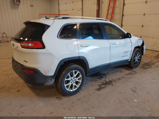 2015 Jeep Cherokee Latitude მანქანა იყიდება აუქციონზე, vin: 1C4PJMCS4FW653789, აუქციონის ნომერი: 44726763