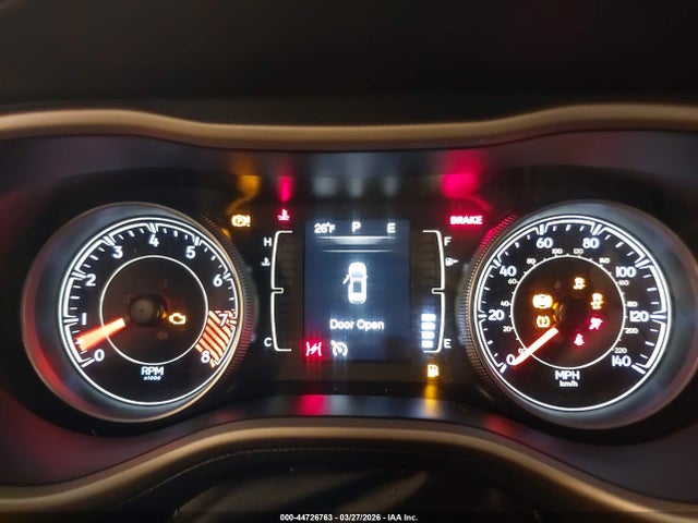 2015 Jeep Cherokee Latitude მანქანა იყიდება აუქციონზე, vin: 1C4PJMCS4FW653789, აუქციონის ნომერი: 44726763