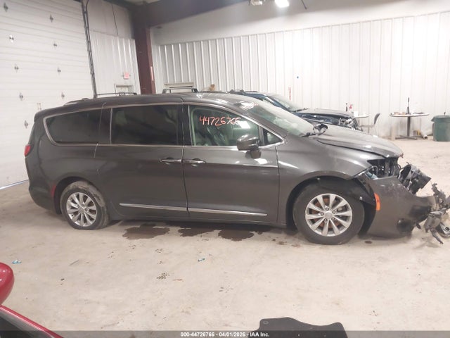 Aukcja sprzedaży 2018 Chrysler Pacifica Touring L, vin: 2C4RC1BG0JR211124, numer aukcji: 44726766