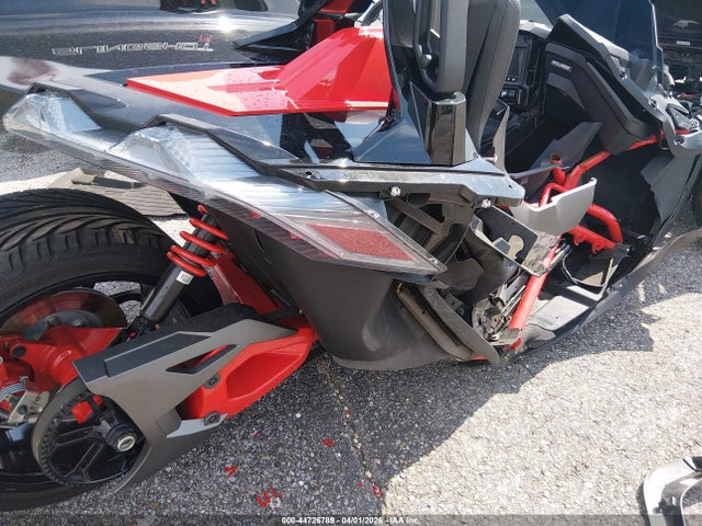 44726789 :رقم المزاد ، 57XAARGB7R8164588 vin ، 2024 Polaris Slingshot R مزاد بيع