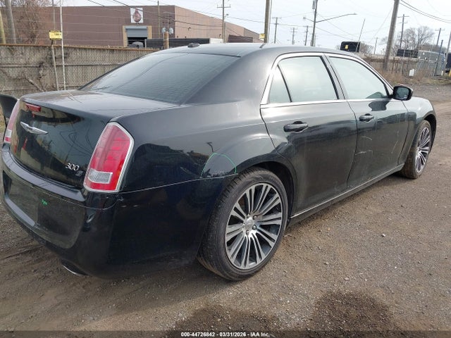 2012 Chrysler 300 S V6 მანქანა იყიდება აუქციონზე, vin: 2C3CCABG6CH143320, აუქციონის ნომერი: 44726842