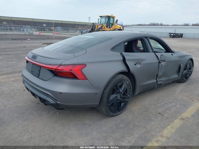 2023 AUDI RS E-TRON GT WAUBHBFW9P7901679 Photo 3