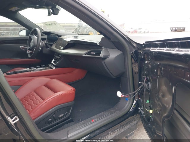 2023 AUDI RS E-TRON GT WAUBHBFW9P7901679 Photo 4