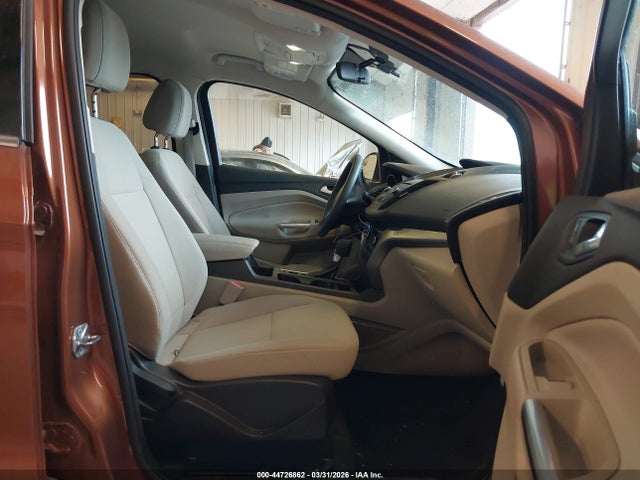 44726862 :رقم المزاد ، 1FMCU0GD3HUA40745 vin ، 2017 Ford Escape Se مزاد بيع