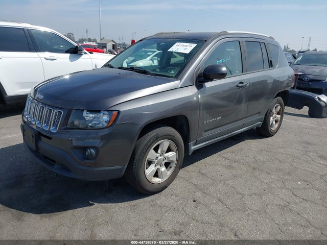 1C4NJCEB4HD182109 Jeep Compass Latitude Fwd
