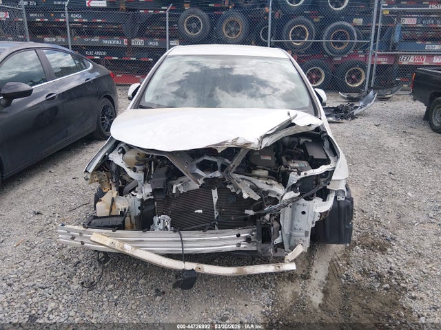 Toyota Prius Two 2018 JTDKBRFU0J3083723 Image 13