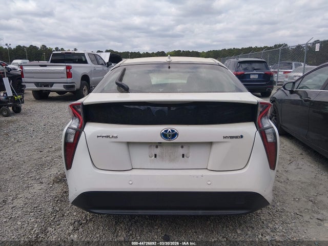 Toyota Prius Two 2018 JTDKBRFU0J3083723 Image 17