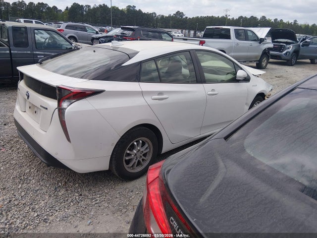 Toyota Prius Two 2018 JTDKBRFU0J3083723 Image 4