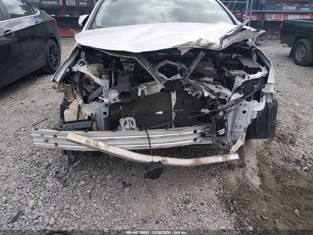 Toyota Prius Two 2018 JTDKBRFU0J3083723 Image 6