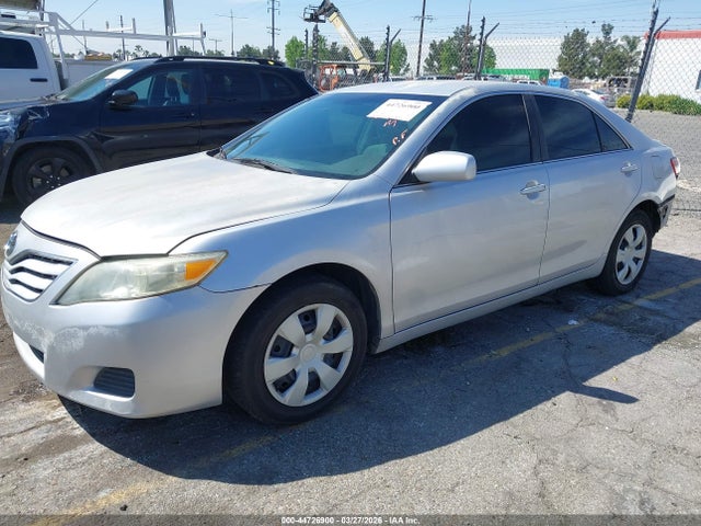 2011 Toyota Camry Le მანქანა იყიდება აუქციონზე, vin: 4T1BF3EK9BU210719, აუქციონის ნომერი: 44726900