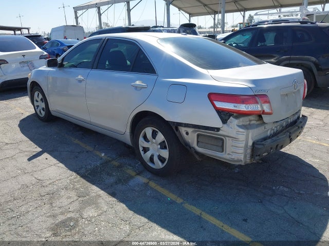 2011 Toyota Camry Le მანქანა იყიდება აუქციონზე, vin: 4T1BF3EK9BU210719, აუქციონის ნომერი: 44726900