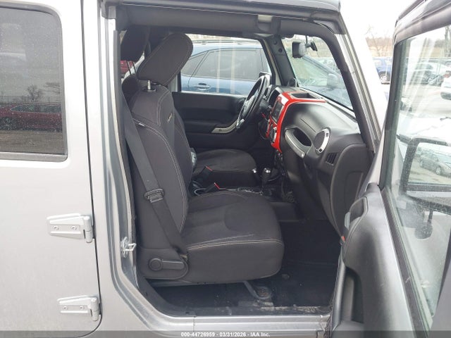 44726959 :رقم المزاد ، 1C4HJWEG7EL142165 vin ، 2014 Jeep Wrangler Unlimited Sahara مزاد بيع
