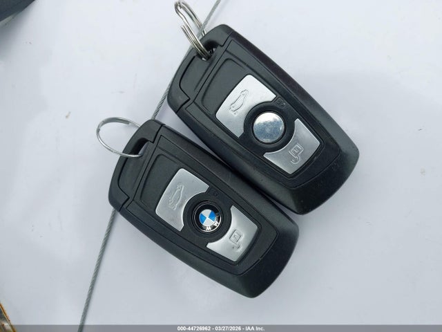44726962 :رقم المزاد ، WBA3C3G56FNS73671 vin ، 2015 Bmw 320i Xdrive مزاد بيع