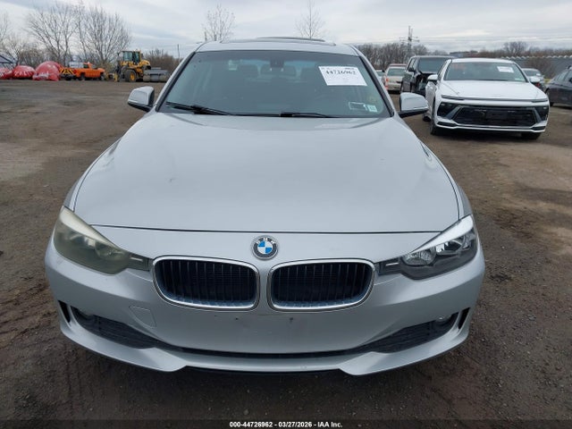 44726962 :رقم المزاد ، WBA3C3G56FNS73671 vin ، 2015 Bmw 320i Xdrive مزاد بيع
