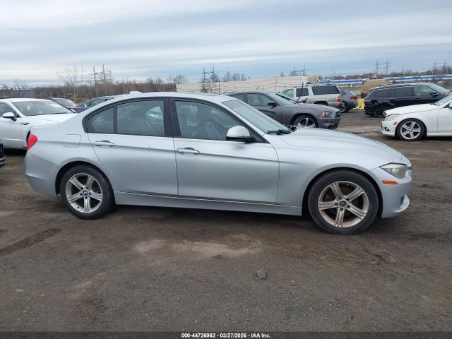 44726962 :رقم المزاد ، WBA3C3G56FNS73671 vin ، 2015 Bmw 320i Xdrive مزاد بيع