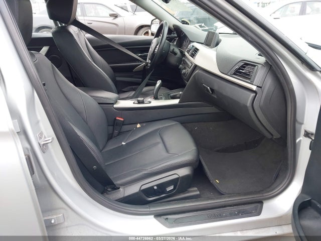44726962 :رقم المزاد ، WBA3C3G56FNS73671 vin ، 2015 Bmw 320i Xdrive مزاد بيع
