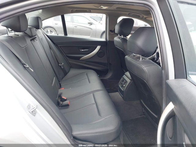 44726962 :رقم المزاد ، WBA3C3G56FNS73671 vin ، 2015 Bmw 320i Xdrive مزاد بيع