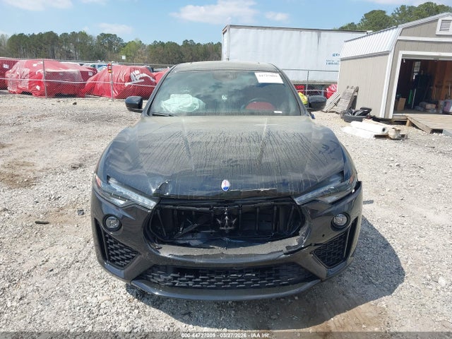 44727009 :رقم المزاد ، ZN661XUS5MX363885 vin ، 2021 Maserati Levante Gransport مزاد بيع