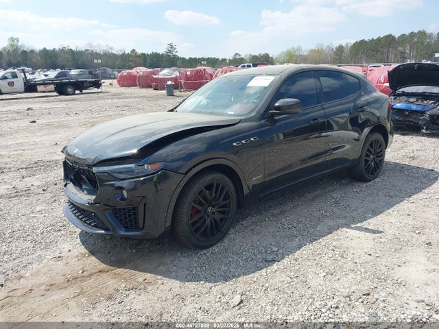 44727009 :رقم المزاد ، ZN661XUS5MX363885 vin ، 2021 Maserati Levante Gransport مزاد بيع