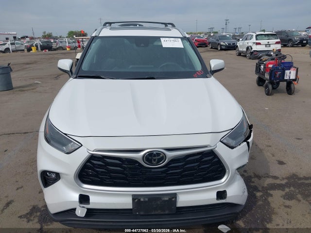 Toyota Highlander Xle 2023 5TDKDRAH8PS512313 Image 12