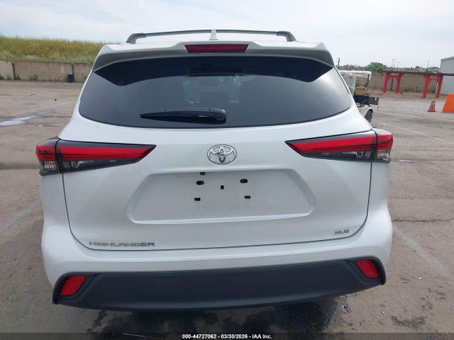 Toyota Highlander Xle 2023 5TDKDRAH8PS512313 Image 16