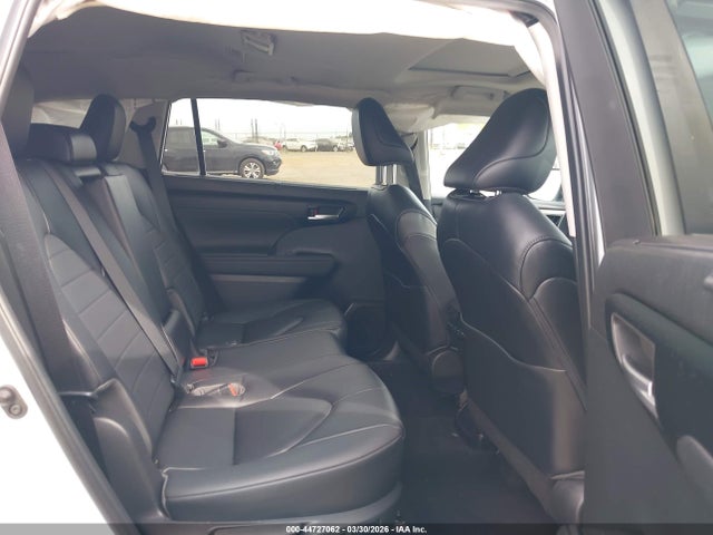 2023 TOYOTA HIGHLANDER 5TDKDRAH8PS512313 Photo 7