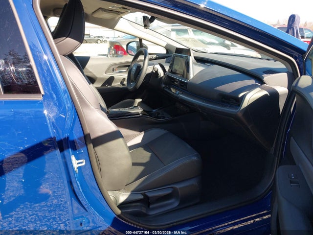 JTDADABU1T3032070 Toyota Prius Xle Awd-e